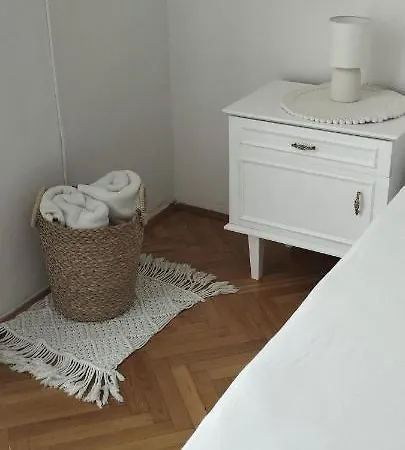 Skolj